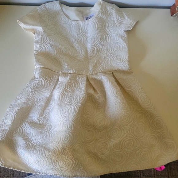 Girls size 5T dress